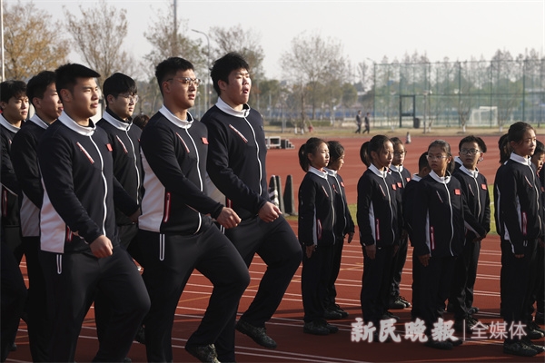 必威田径场边的水壶有怎样的新用途?(图6) 必威田径场边的水壶有怎样的新用途?(图6)