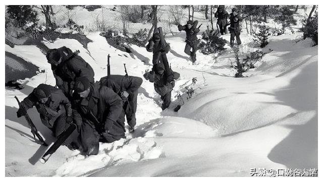 军用水壶几十年里经历了哪些变迁?见证了大国崛起的进程(图5) 军用水壶几十年里经历了哪些变迁?见证了大国崛起的进程(图5)
