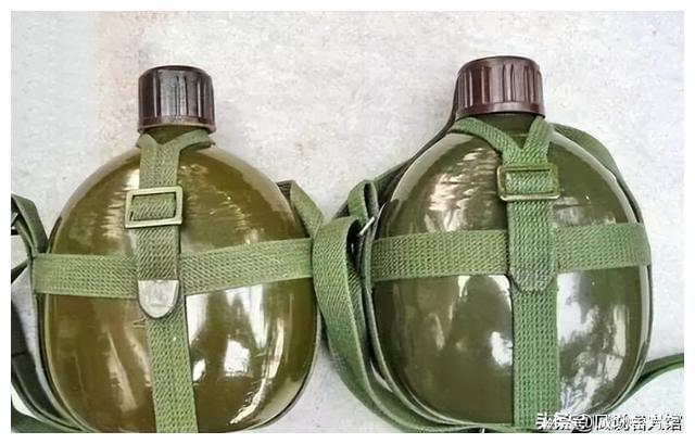 军用水壶几十年里经历了哪些变迁?见证了大国崛起的进程(图8) 军用水壶几十年里经历了哪些变迁?见证了大国崛起的进程(图8)