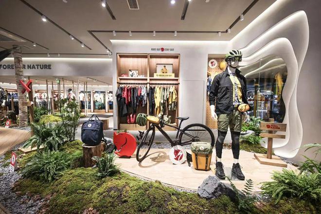 20亿扬州户外龙头操盘瑞典皇家大牌(图2) 20亿扬州户外龙头操盘瑞典皇家大牌(图2)