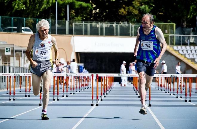 4种运动被称为“长寿运动”每天选一种坚持30分钟健康长寿(图3) 4种运动被称为“长寿运动”每天选一种坚持30分钟健康长寿(图3)