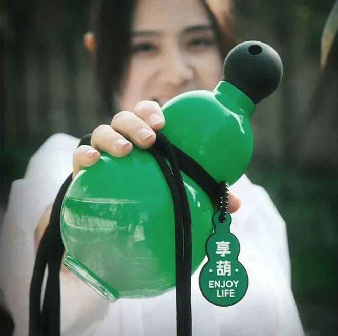 现在潮人腰间的标配变成葫芦了?(图8) 现在潮人腰间的标配变成葫芦了?(图8)