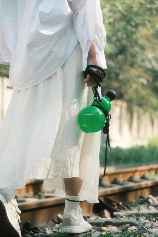 有人夸一下我的新水杯吗？超酷喝水体验情绪价值拉满(图10)