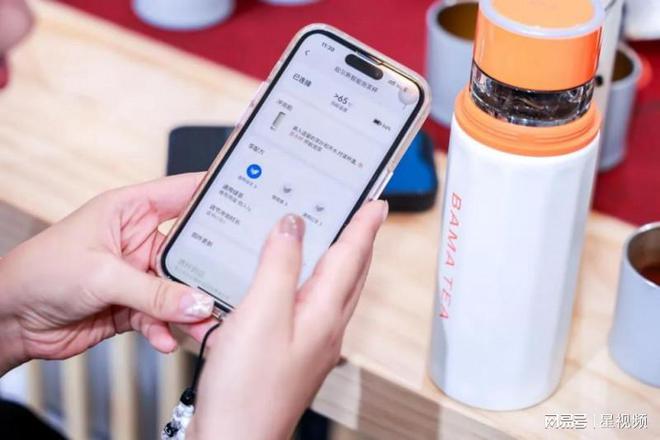 保温杯就用哈尔斯！中国杯壶专家品质之选温暖每一刻(图2)