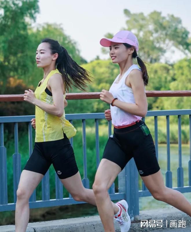 速干衣哪个牌子好 速干衣品牌前10名运动服品牌(图2)