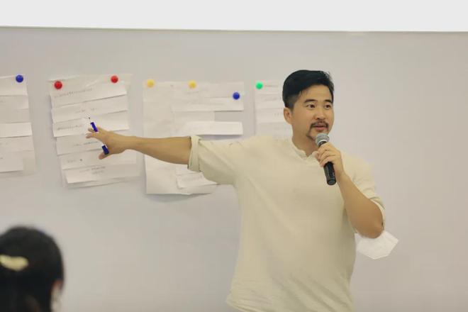 剖析英国教育：快速变革的数字时代下如何用「哲学课程」提高学生的批判性思维？(图3)