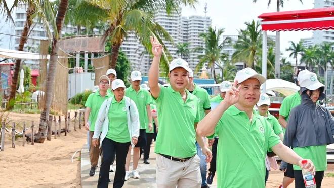 “运动+健康知识”双收获 “健康大篷车”开进海口秀英荣山寮(图7)