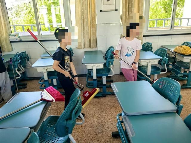 开学大扫除孩子靠边站？(图4)